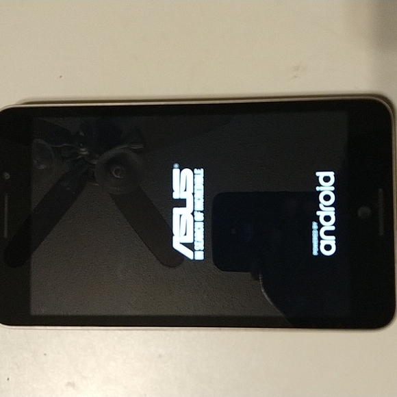 Asus Tablet - Picture 2 of 5